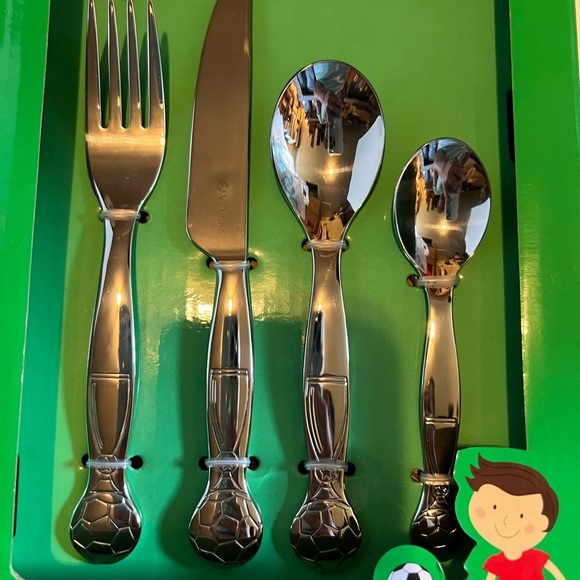 VINERS On The Ball Kids 4pc Cutlery Set - Picture 1 of 5